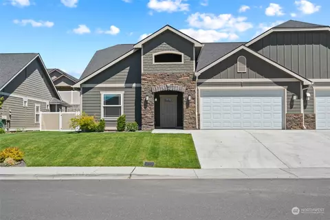 8811 Juanita Dr, Yakima, WA 98908