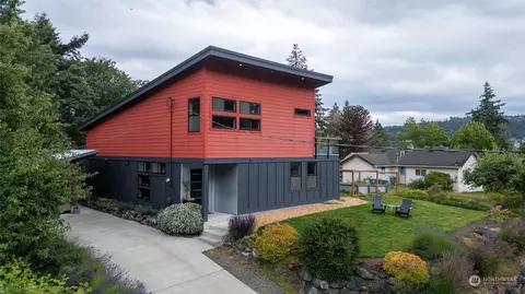 2111 Cody Ave, Bellingham, WA 98225