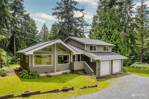 411 Tradewind Ln, Camano Island, WA 98282