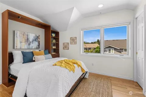 Bedroom - 1921 42nd Ave E #E, Seattle, WA 98112 photo 4 of 5