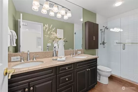 Bath - 1921 42nd Ave E #E, Seattle, WA 98112 photo 2 of 3