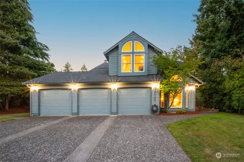 2707 SE Briarwood Dr, Vancouver, WA 98683