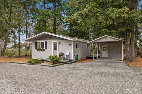 10006 Channel Dr NW, Olympia, WA 98502