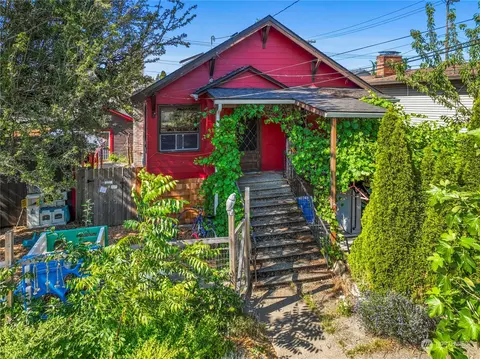 3822 S Angel Pl, Seattle, WA 98118