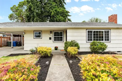 9239 9th Ave SW, Seattle, WA 98106