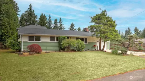 3308 NE 17th Pl, Renton, WA 98056