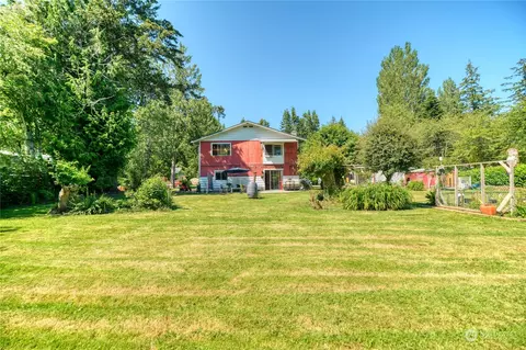 1387 Park Ln, Point Roberts, WA 98281