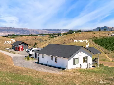 50 Aria Ln, Wenatchee, WA 98801