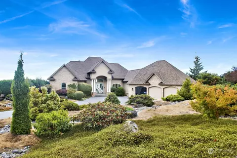7512 Merganser Ln, Bow, WA 98232