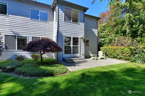 1012 148th Ave NE, Bellevue, WA 98007