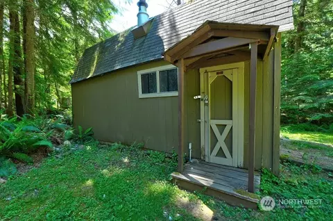 Exterior - 16725 Mountainside Dr E, Greenwater, WA 98022 photo 7 of 7