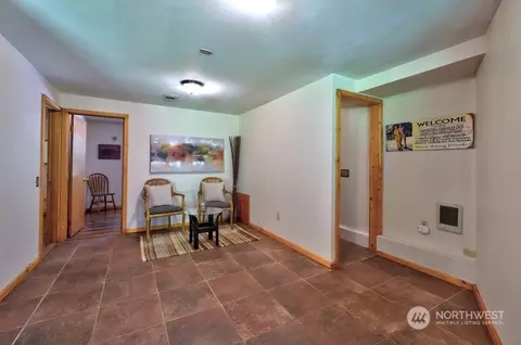 Entry Way - 16725 Mountainside Dr E, Greenwater, WA 98022 photo 1 of 3