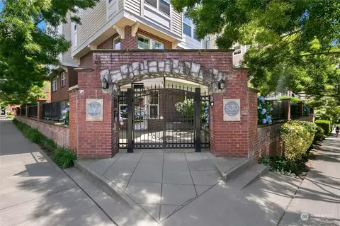 530 4th Ave W #301, Seattle, WA 98119