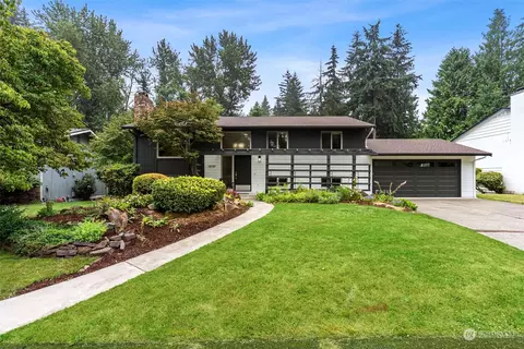 12727 SE 63rd St, Bellevue, WA 98006
