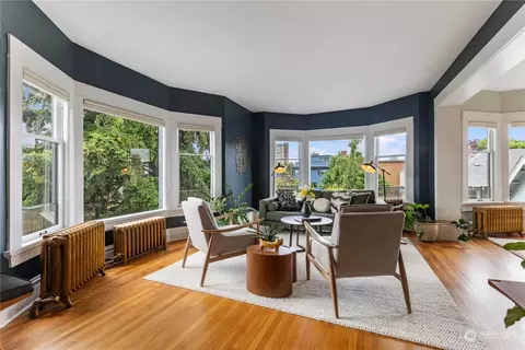 1414 E Harrison St #L, Seattle, WA 98112