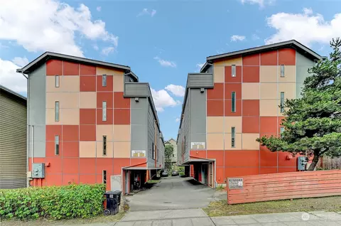 4353 8th Ave NE, Seattle, WA 98105