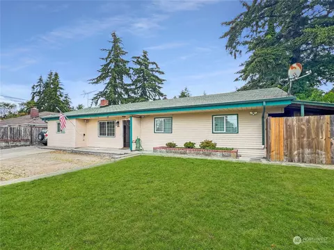 19542 2nd Ave S, Des Moines, WA 98148