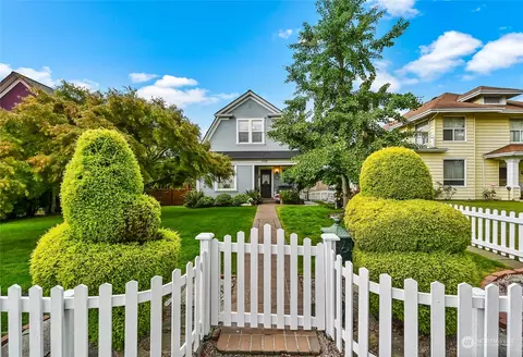 2518 Baker Ave, Everett, WA 98201
