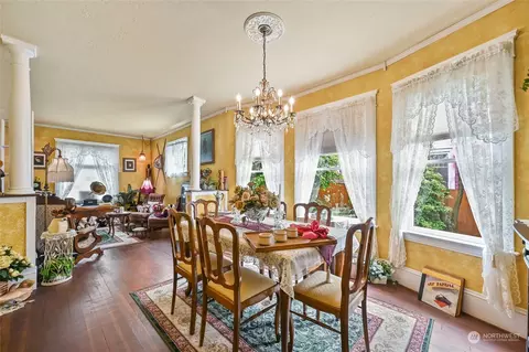 Dining - 2518 Baker Ave, Everett, WA 98201 photo 1 of 3