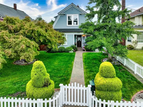 Exterior - 2518 Baker Ave, Everett, WA 98201 photo 11 of 12
