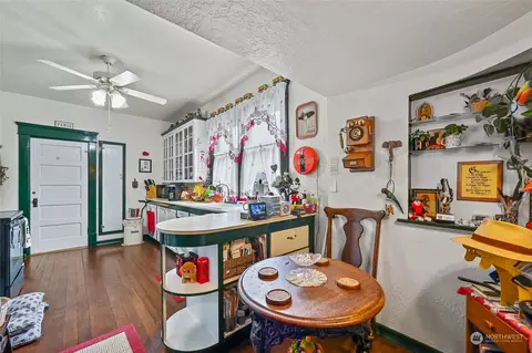 Kitchen - 2518 Baker Ave, Everett, WA 98201 photo 1 of 3