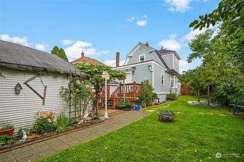 Exterior - 2518 Baker Ave, Everett, WA 98201 photo 9 of 12