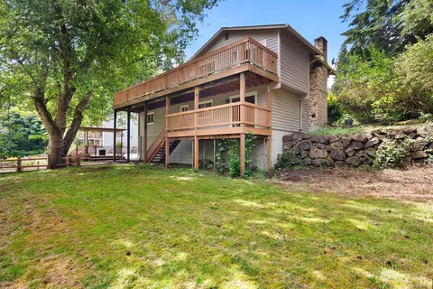 Exterior - 23211 3rd Ave SE, Bothell, WA 98021 photo 10 of 18