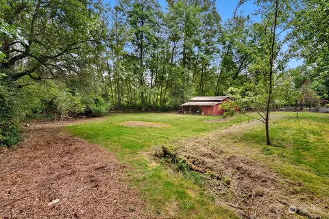 Exterior - 23211 3rd Ave SE, Bothell, WA 98021 photo 12 of 18