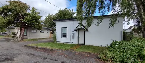 816 K St, Hoquiam, WA 98550