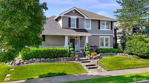 34810 SE Curtis Dr, Snoqualmie, WA 98065