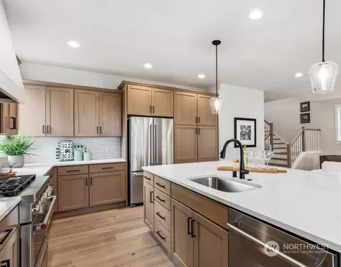 Kitchen - 9312 NE 173rd St, Bothell, WA 98011 photo 2 of 3