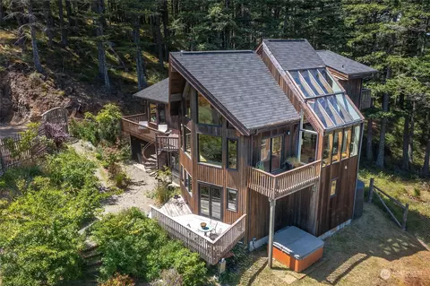 195 Ivy Ln, Orcas Island, WA 98245 photo 3