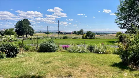 1558 Summit Pl, Walla Walla, WA 99362 photo 2