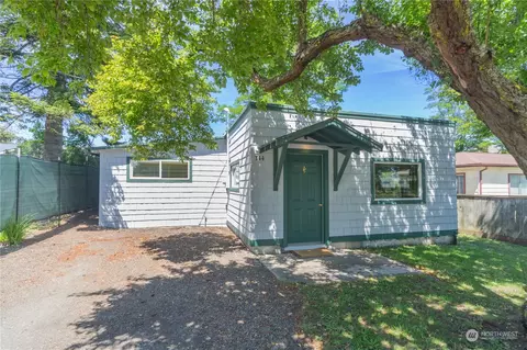 344 24th St, Port Townsend, WA 98368