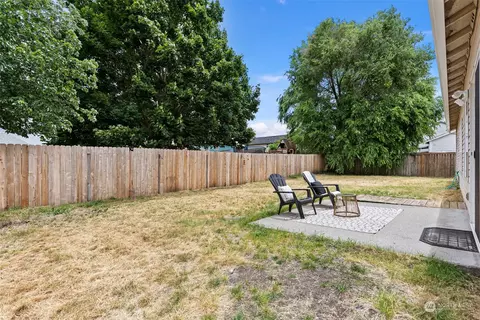 Exterior - 19905 13th Avenue Ct E, Spanaway, WA 98387 photo 3 of 4