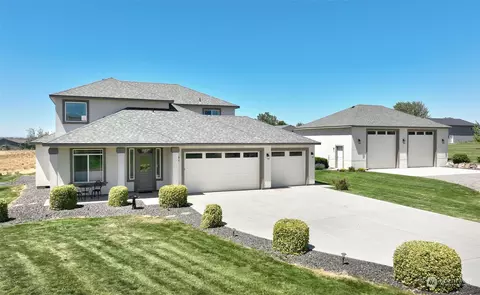 7912 Pleasant Dr, Prosser, WA 99350