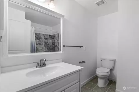 Bath - 16823 28th Dr SE, Bothell, WA 98012 photo 1 of 3
