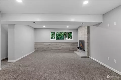 Living - 16823 28th Dr SE, Bothell, WA 98012 photo 8 of 8