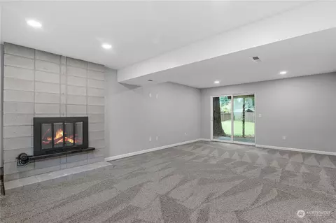 Living - 16823 28th Dr SE, Bothell, WA 98012 photo 7 of 8