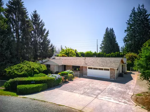 10577 Vista View Dr, Sedro Woolley, WA 98284