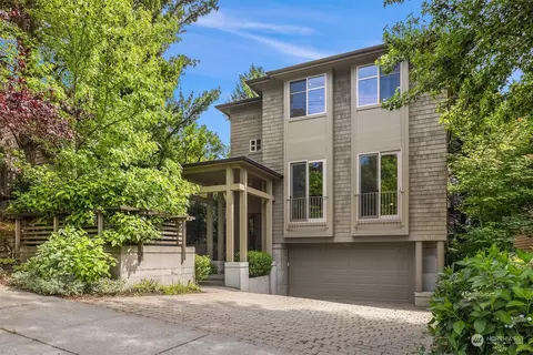 11219 NE 87th St, Kirkland, WA 98033