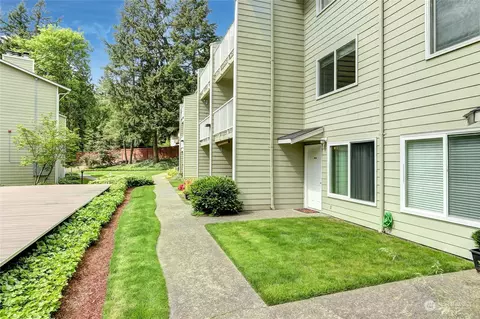 9484 Red-wood Rd NE #C 106, Redmond, WA 98052