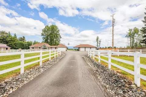 20717 6th Ave NW, Arlington, WA 98223