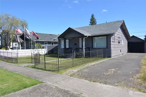 3029 Dover St, Longview, WA 98632