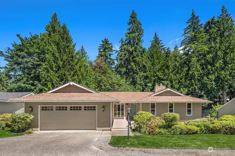 3210 102nd Ave NE, Bellevue, WA 98004