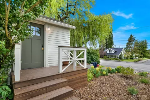 8564 Bender, Lynden, WA 98264