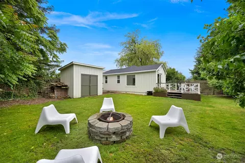 Exterior - 8564 Bender, Lynden, WA 98264 photo 9 of 12