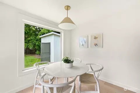 Dining - 8564 Bender, Lynden, WA 98264 photo 3 of 3
