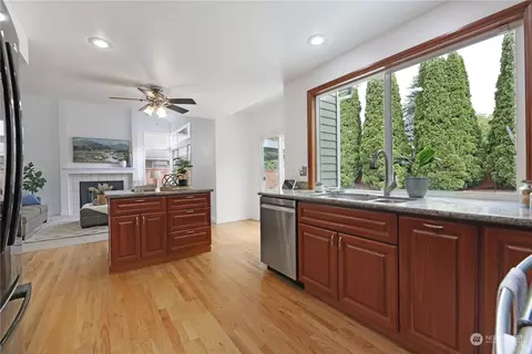 Kitchen - 2323 135th St SE, Mill Creek, WA 98012 photo 1 of 5