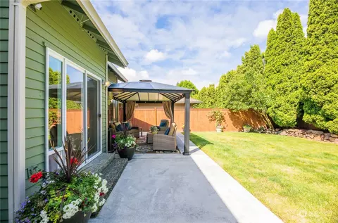 Exterior - 2323 135th St SE, Mill Creek, WA 98012 photo 5 of 9